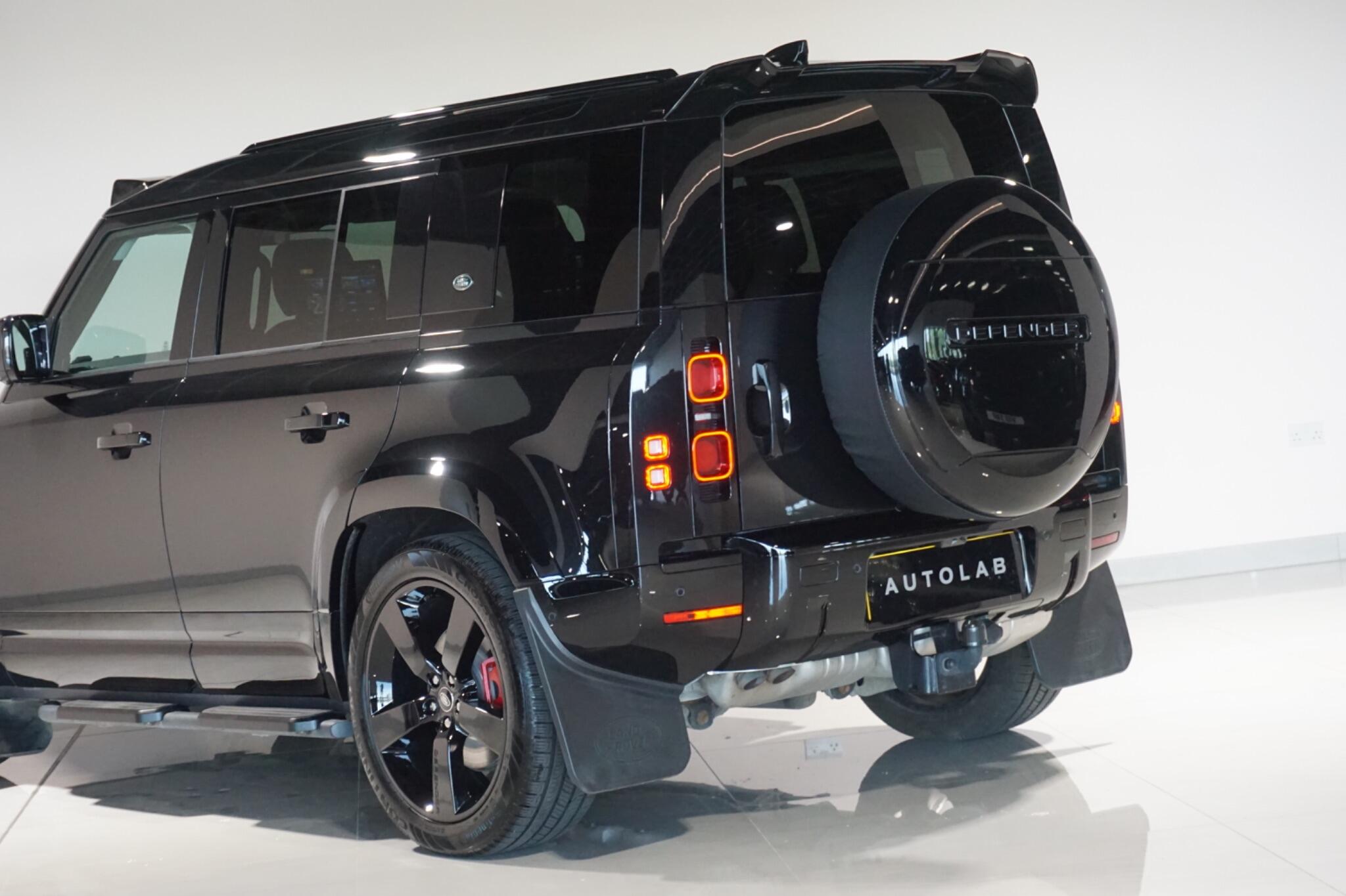 Land Rover Defender 110 3.0 D250 MHEV XS Edition SUV 5dr Diesel Auto 4WD Euro 6 (s/s) (250 ps)